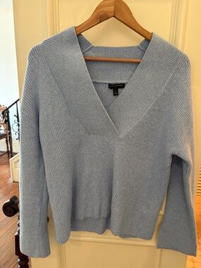 Banana Republic Light Blue V-Neck Ribbed Knit Sweater